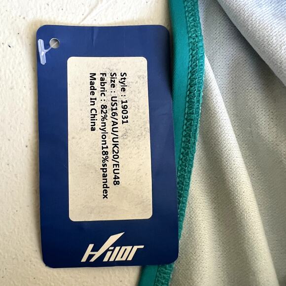 Hilor One piece Swimsuit Women 16 Rushing Flattering NEW Swimwear Modest Swim - Picture 7 of 9